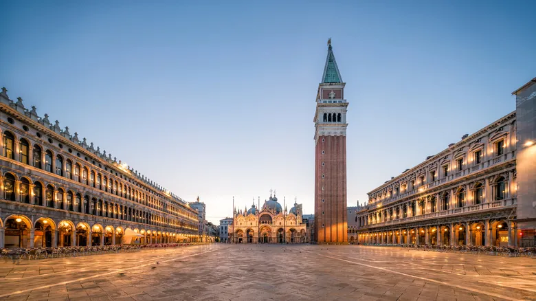 Venecia Eterna: Explorando la Magia y Encanto de la Ciudad sobre el Agua