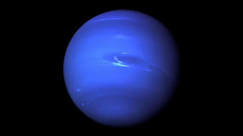 Viaje a Neptuno: Explorando el Gigante de Hielo y sus Misterios Distantes