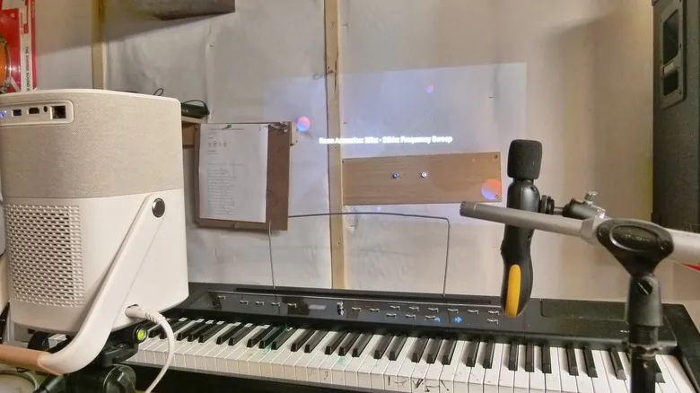 Yaber T2: El Proyector Portátil que Transforma Cualquier Espacio en tu Cine Privado